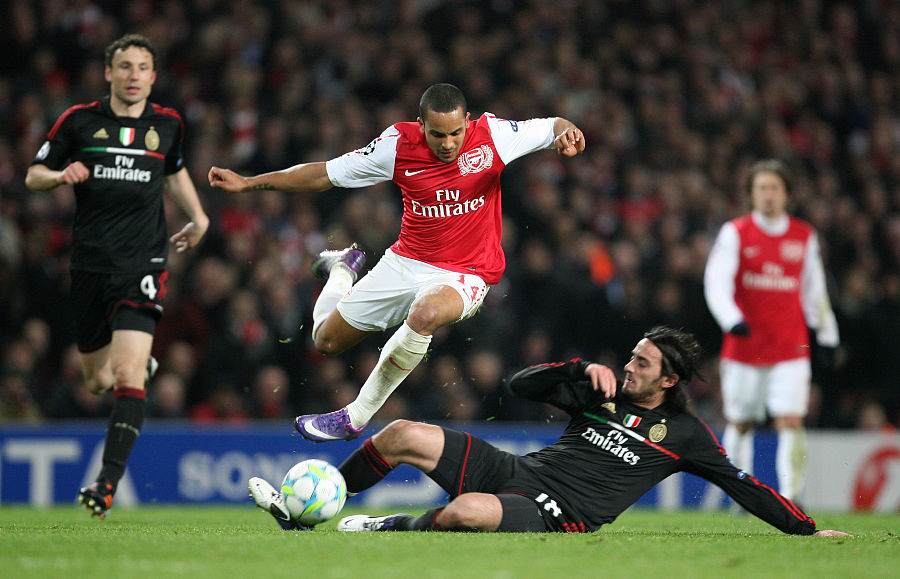 华体会体育-AC米兰战平阿森纳，梅西补时绝平亚洲杯的简单介绍